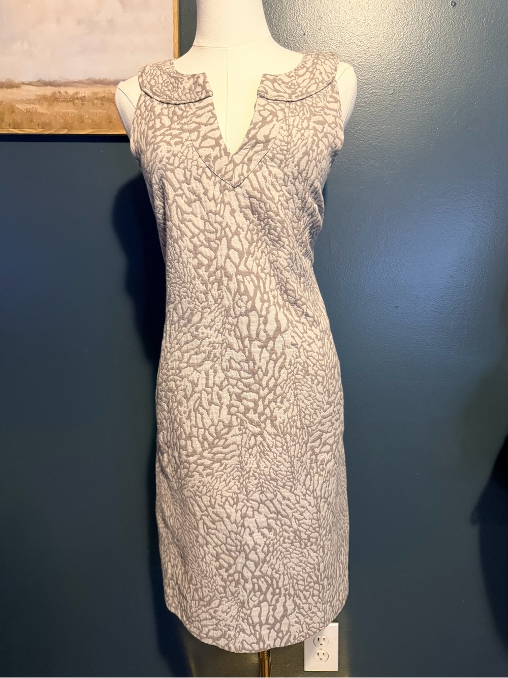 Banana Republic Teakwood Tapestry
Shift Dress